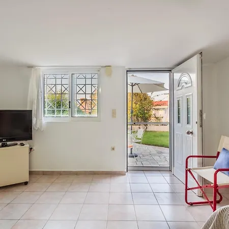 Casa Nebari Seaside Retreats - Fully Equipped, Ideal Spot Daire