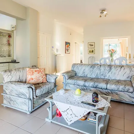 Casa Nebari Seaside Retreats - Fully Equipped, Ideal Spot Апартаменты