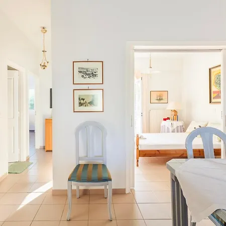 شقة Casa Nebari Seaside Retreats - Fully Equipped, Ideal Spot Petalídhion