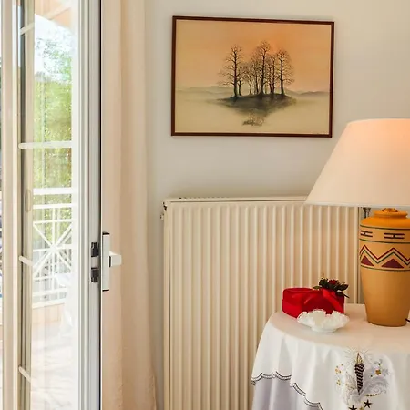 Casa Nebari Seaside Retreats - Fully Equipped, Ideal Spot Petalídhion