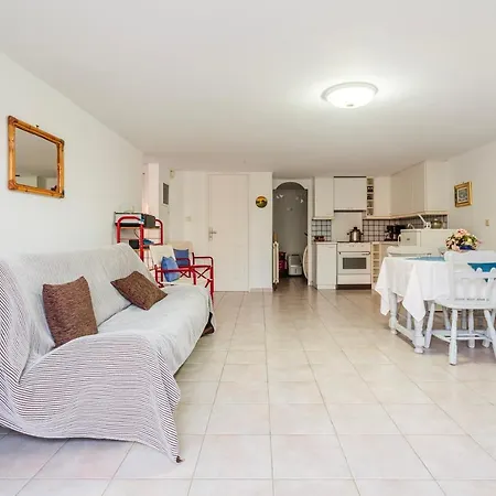 شقة Casa Nebari Seaside Retreats - Fully Equipped, Ideal Spot Petalídhion