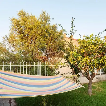 Casa Nebari Seaside Retreats - Fully Equipped, Ideal Spot