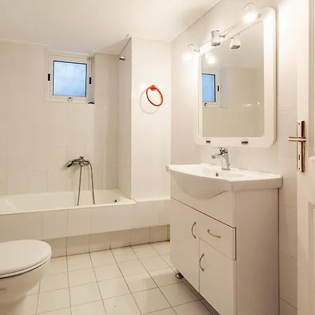 Casa Nebari Seaside Retreats - Fully Equipped, Ideal Spot *