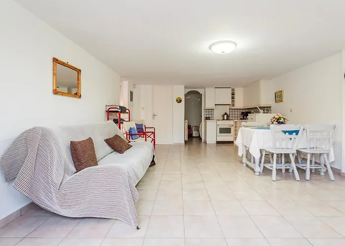 شقة Casa Nebari Seaside Retreats - Fully Equipped, Ideal Spot Petalídhion