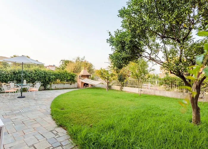 Casa Nebari Seaside Retreats - Fully Equipped, Ideal Spot