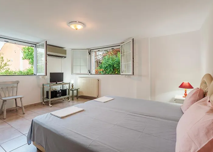 Casa Nebari Seaside Retreats - Fully Equipped, Ideal Spot * Petalidi